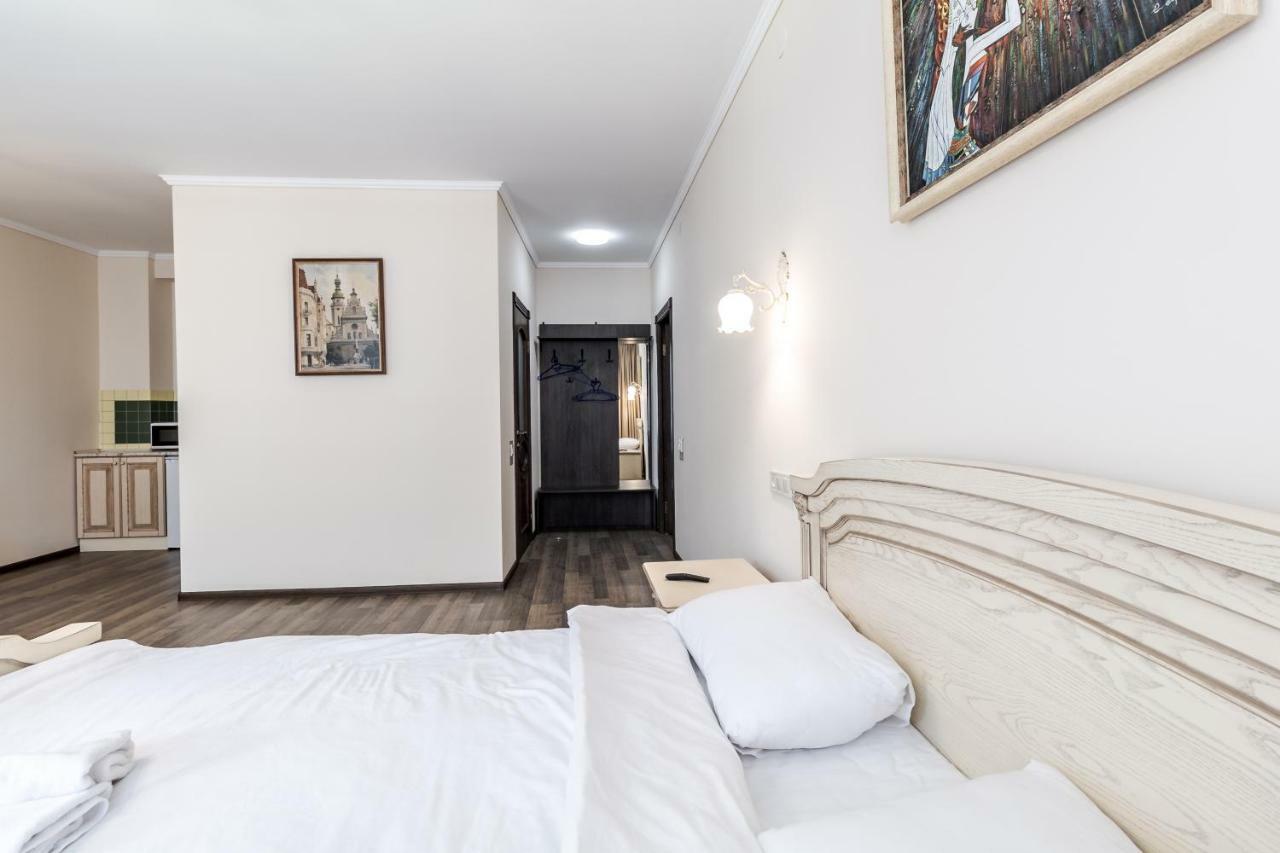 Opera House Apartment 3 Lviv Exterior photo